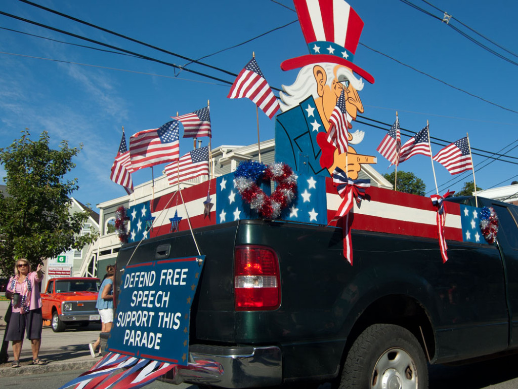 Is that Uncle Sam giving the finger in a 2017 Beverly Farms Horribles Parade float saying "Defend Free Speech / Support This Parade"? (Greg Cook)