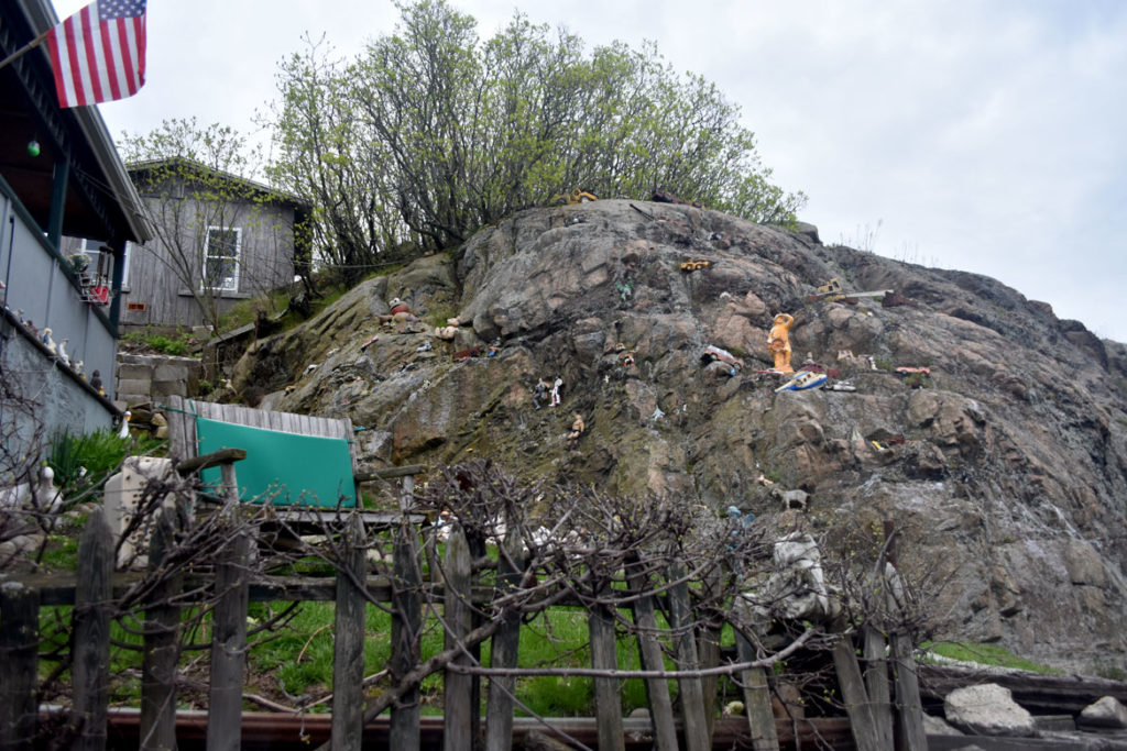 "Doll Mountain" installation along East Main Street, Gloucester, May 5, 2019. (Greg Cook photo)