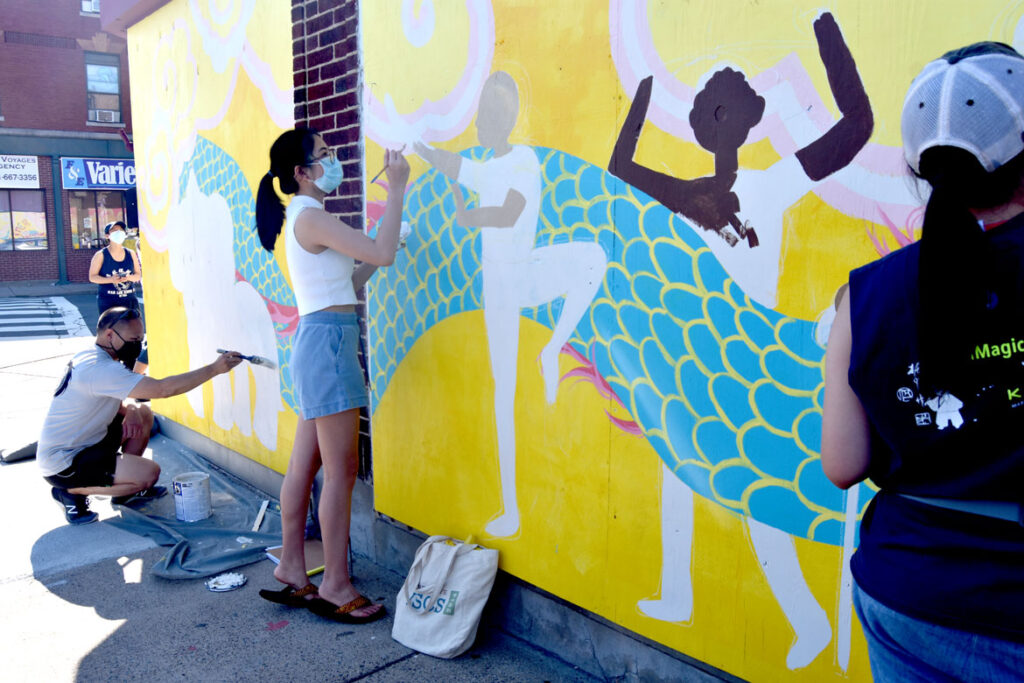 Painting mural at Wah Lum Kung Fu & Thai Chi Academy in Malden, Aug. 1, 2020. (Photo ©Greg Cook)