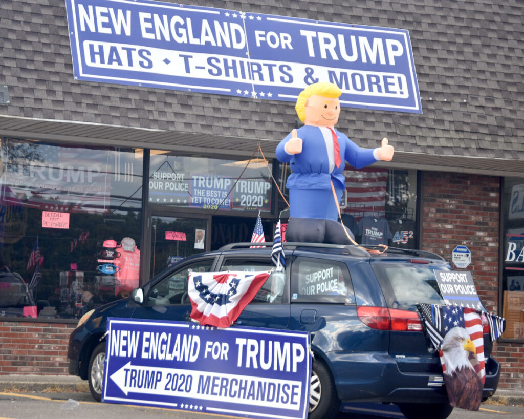 New England for Trump Store on Route 1, Peabody, Oct. 3, 2020. (©Greg Cook photo)