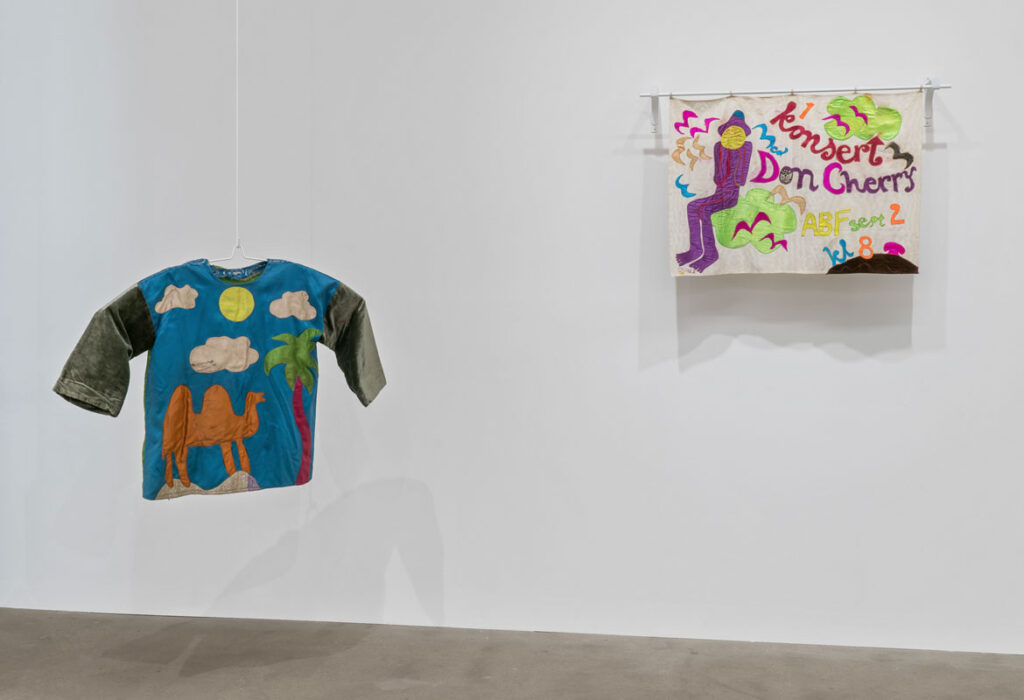 “Moki Cherry: Communicate, How?: Paintings and Tapestries, 1967 - 1980” at Corbett vs. Dempsey, Chicago, September 2021. (Corbett vs. Dempsey)