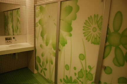 picGardner120111_0859bathroomw