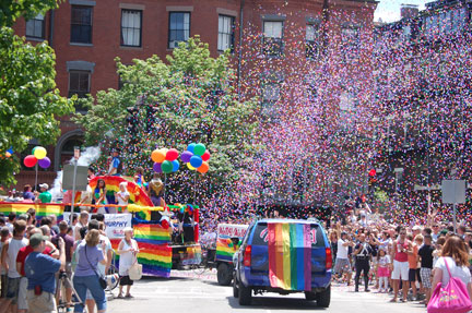 picBostonPride120609t_0227w