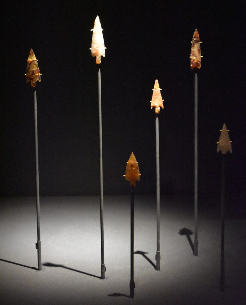 Flint arrowheads, early Napatan periods, 860-840 BCE, found at el-Kurru. From “Ancient Nubia Now” at Boston’s Museum of Fine Arts, Jan. 15, 2020. (Greg Cook photo)