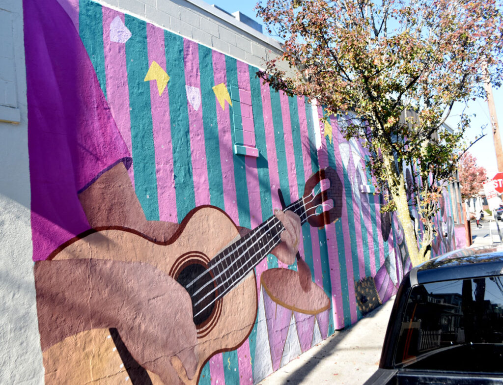 "Doña Patria" mural by Alexandre Keto at 102 Broadway, Somerville, completed October 2020. (Photo © Greg Cook)