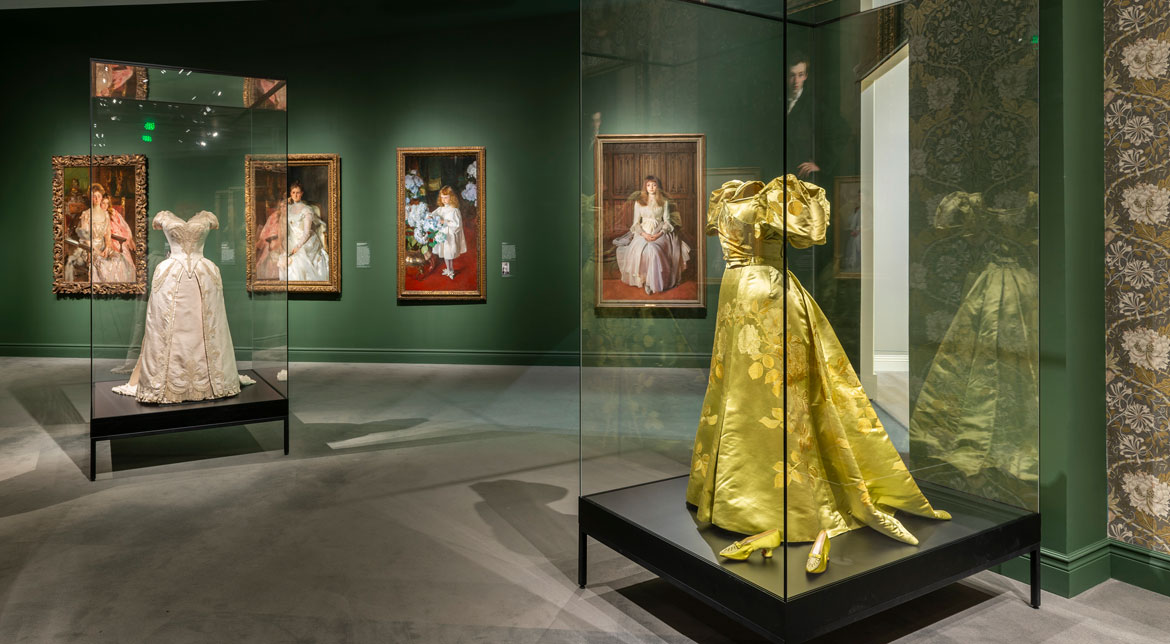 "Fashioned by Sargent" at Museum of Fine Arts, Boston, 2023 to 2024. (Photograph © Museum of Fine Arts, Boston)