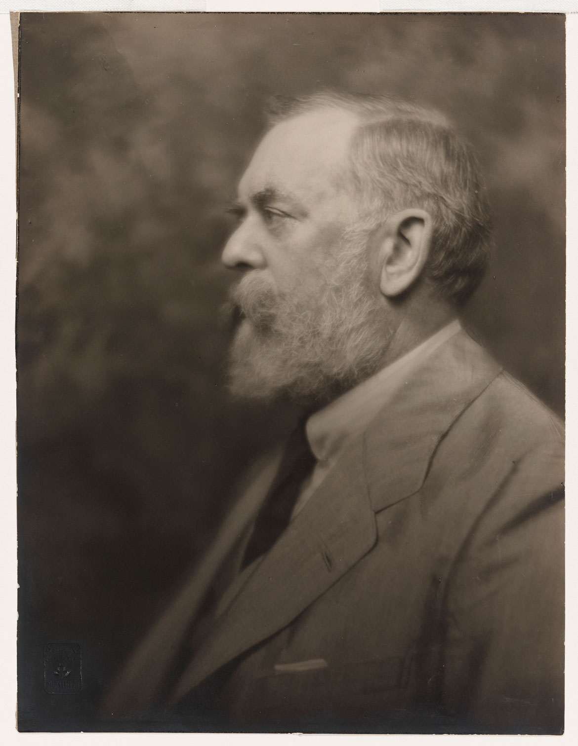 Sidney Robert Carter, "John Singer Sargent," about 1910, photograph, gelatin silver print. (Photograph © Museum of Fine Arts, Boston)