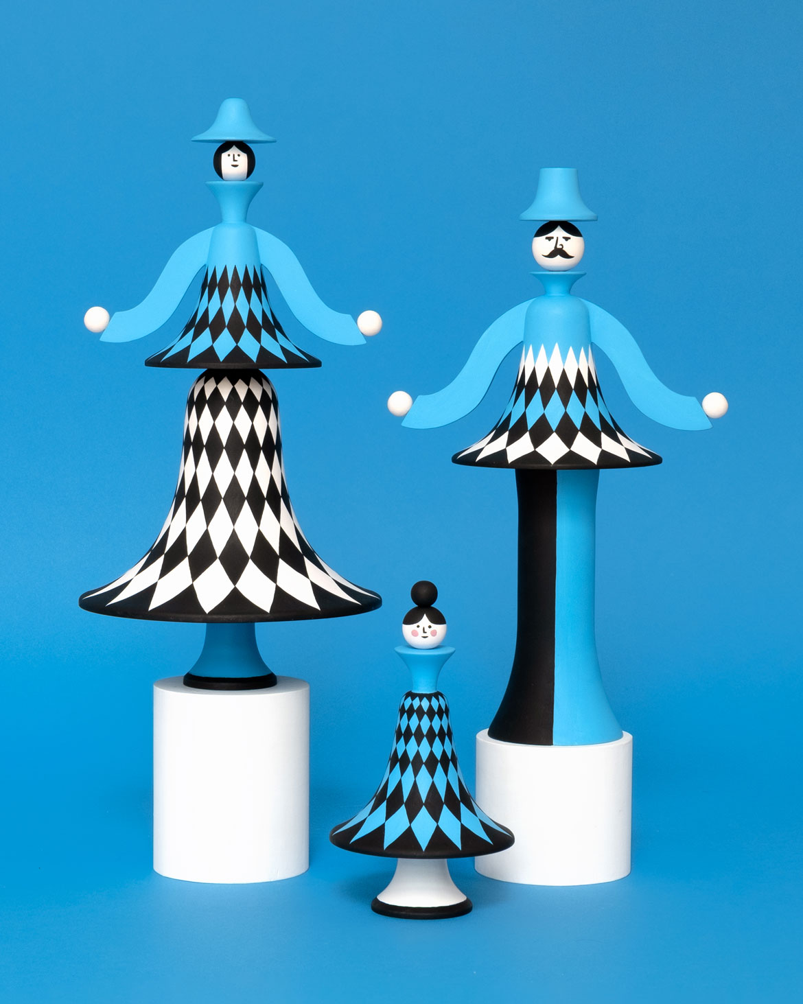 Lesley Barnes and Ross McAuley, "Celine, Cece and Serge," 2025. Installation view at YSP. (Photo © Ross McAuley, courtesy Yorkshire Sculpture Park)