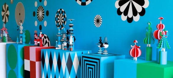 Lesley Barnes and Ross McAuley, "Fashion Play," 2025. Installation view at YSP. (Photo © Jo Crawford, courtesy Yorkshire Sculpture Park)