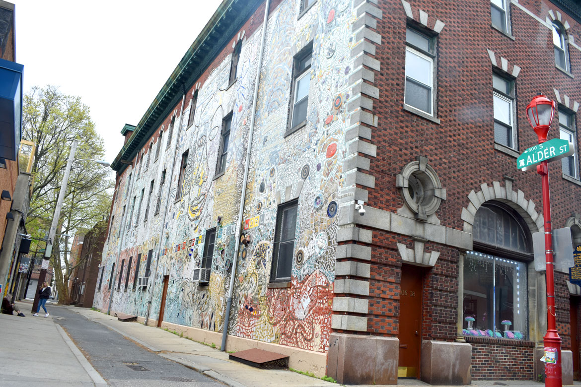 Isaiah Zagar mural mosaic on Alder Street, Philadelphia, April 2019. (©Greg Cook photo)
