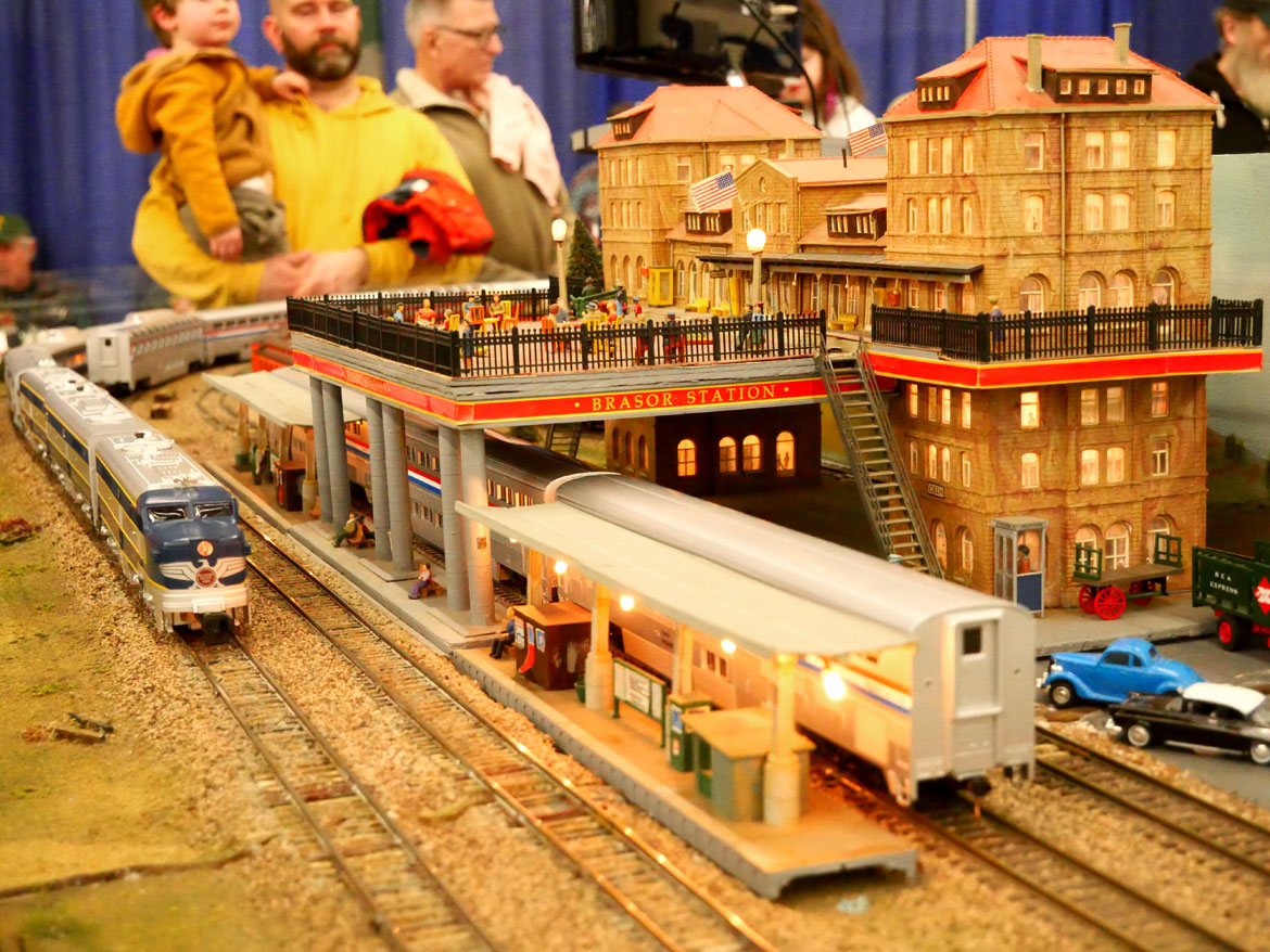 Greenberg's Great Train & Toy Show in Wilmington, March 22, 2026. Bristol S Gauge Railroaders layout. (©Greg Cook photo)