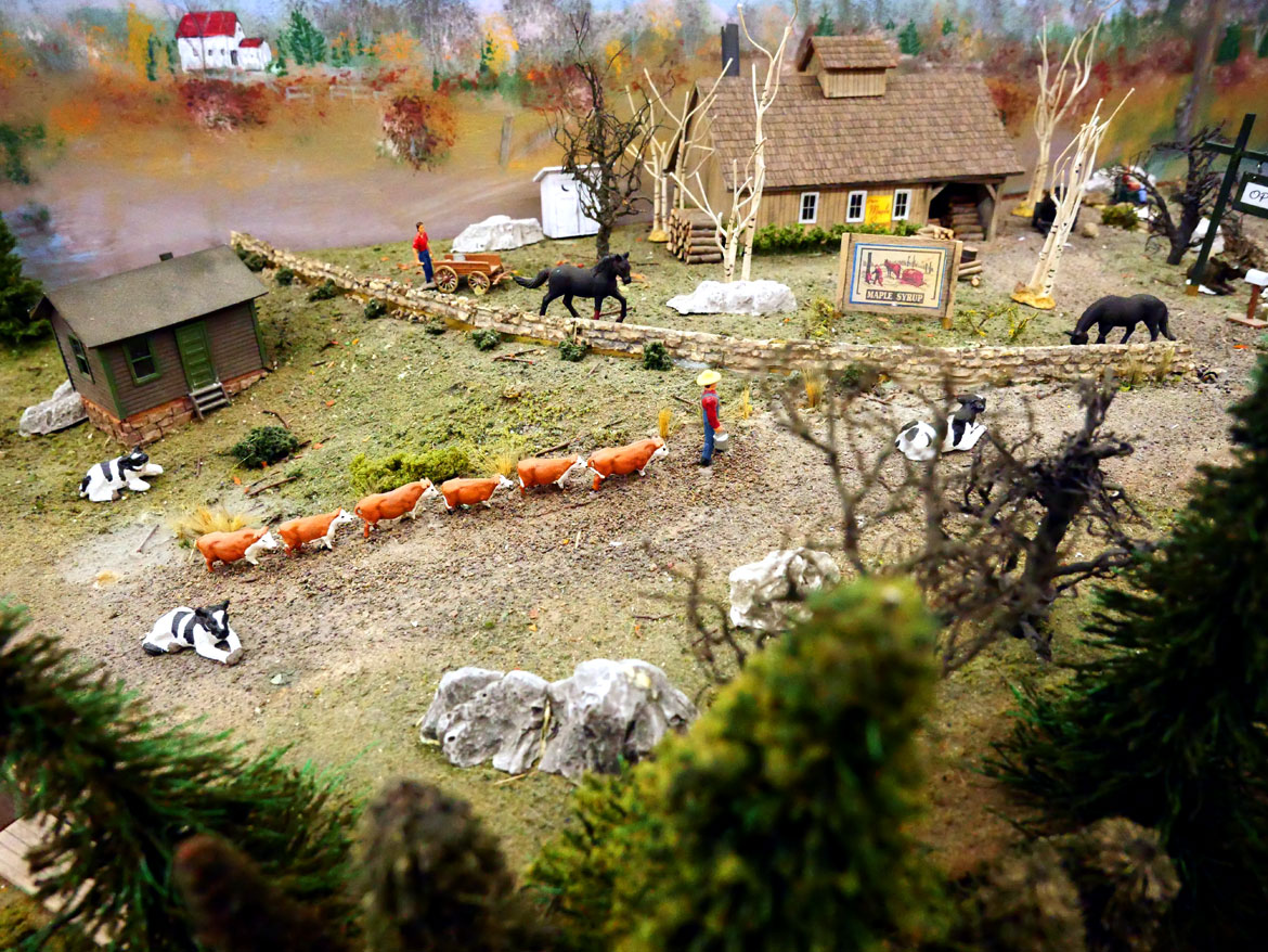 Greenberg's Great Train & Toy Show in Wilmington, March 22, 2026. Bristol S Gauge Railroaders layout. (©Greg Cook photo)