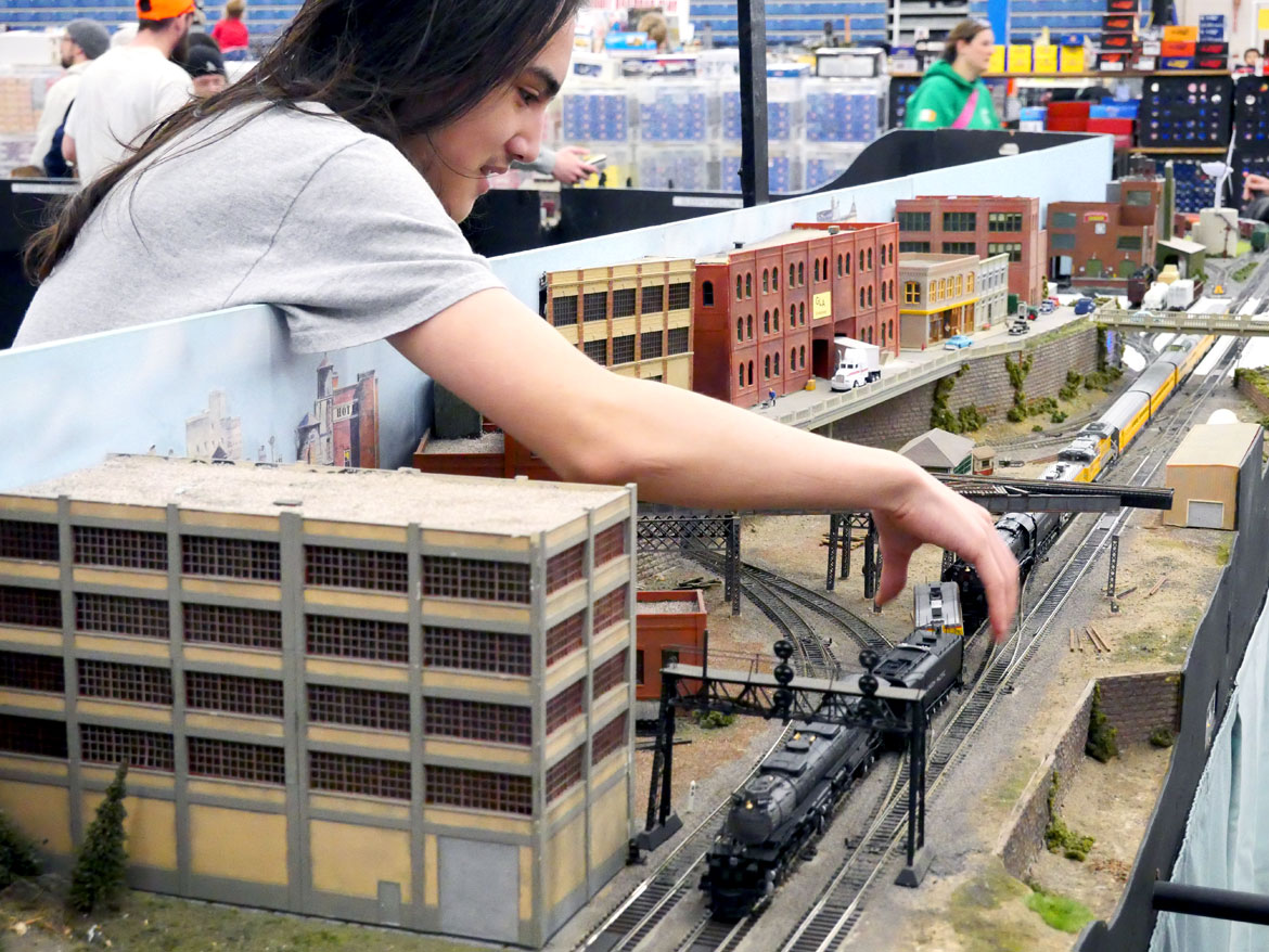 Greenberg's Great Train & Toy Show in Wilmington, March 22, 2026. Hub Division layout. (©Greg Cook photo)