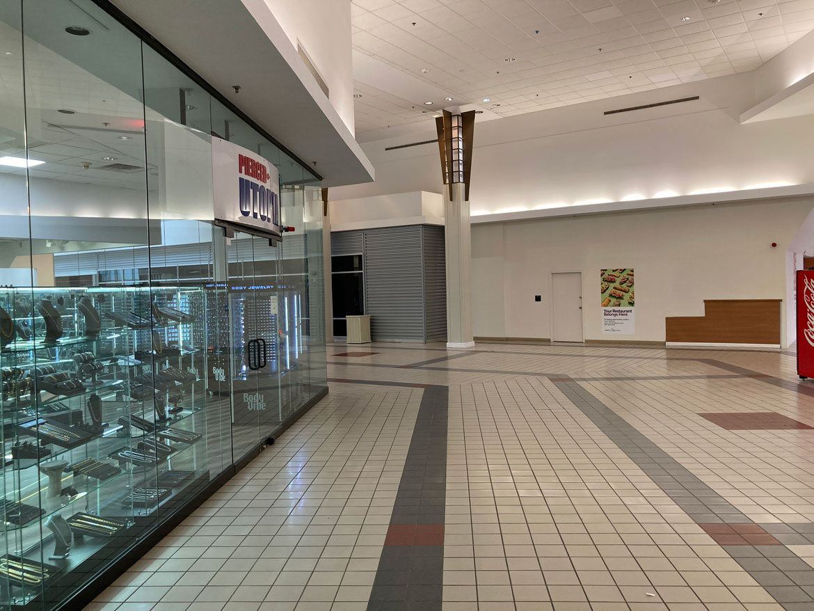 A local mall. (©Greg Cook photo)