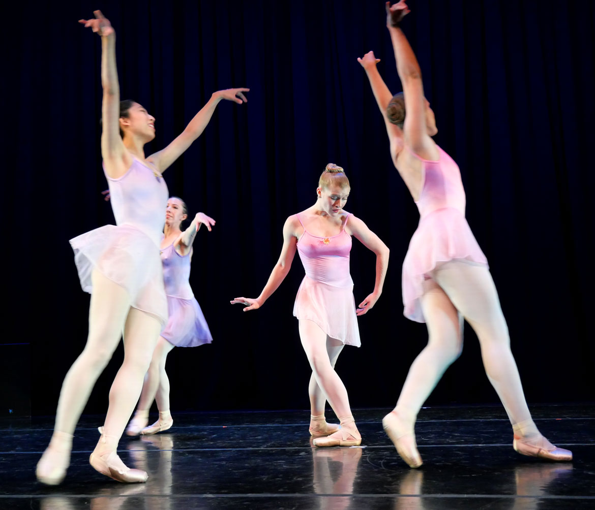 "Summer Solace" presented by Janelle Gilchrist Dance Troupe at Cambridge's Foundry, July 11, 2026. (©Greg Cook photo)