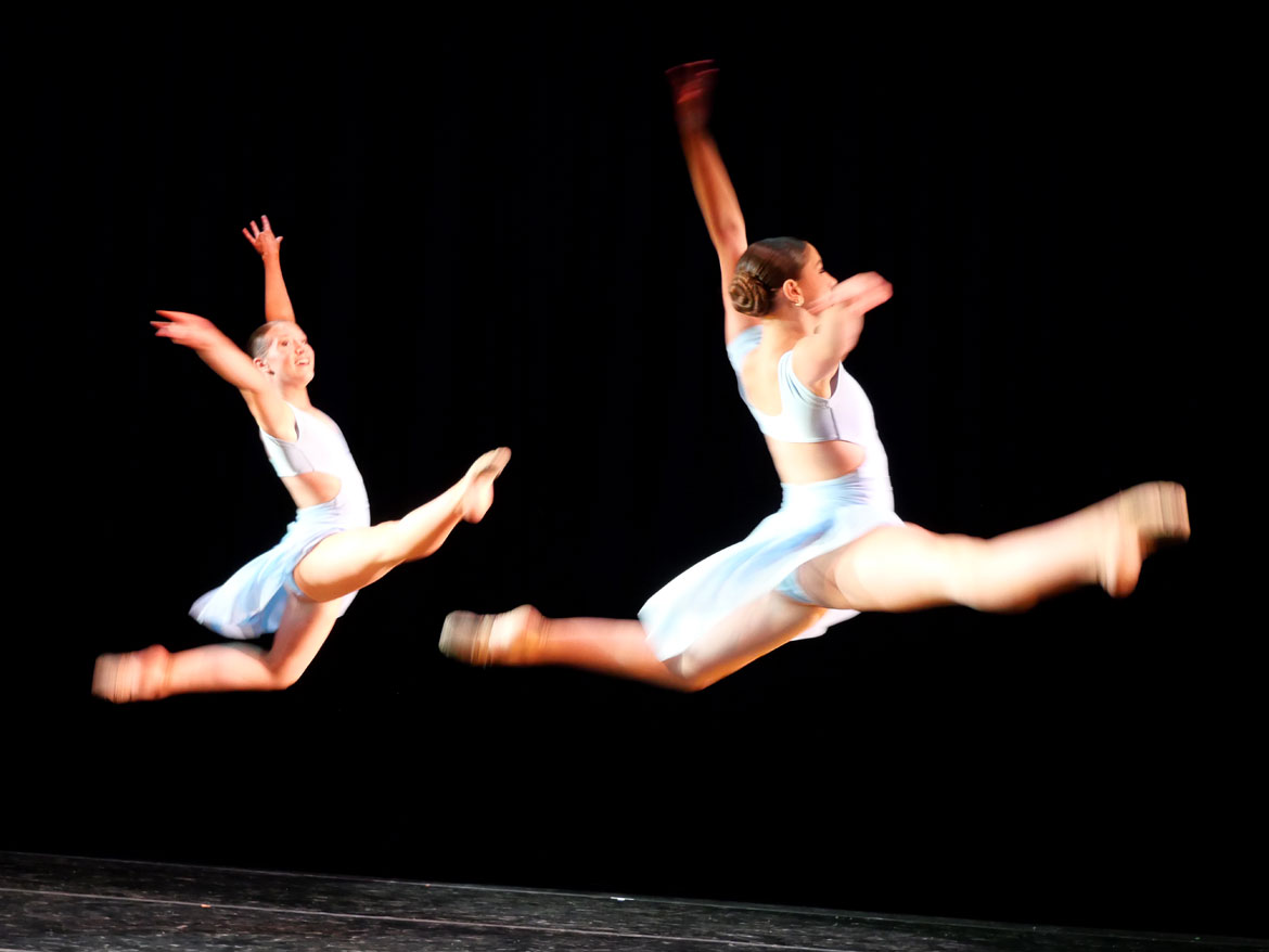 "Summer Solace" presented by Janelle Gilchrist Dance Troupe at Cambridge's Foundry, July 11, 2026. (©Greg Cook photo)