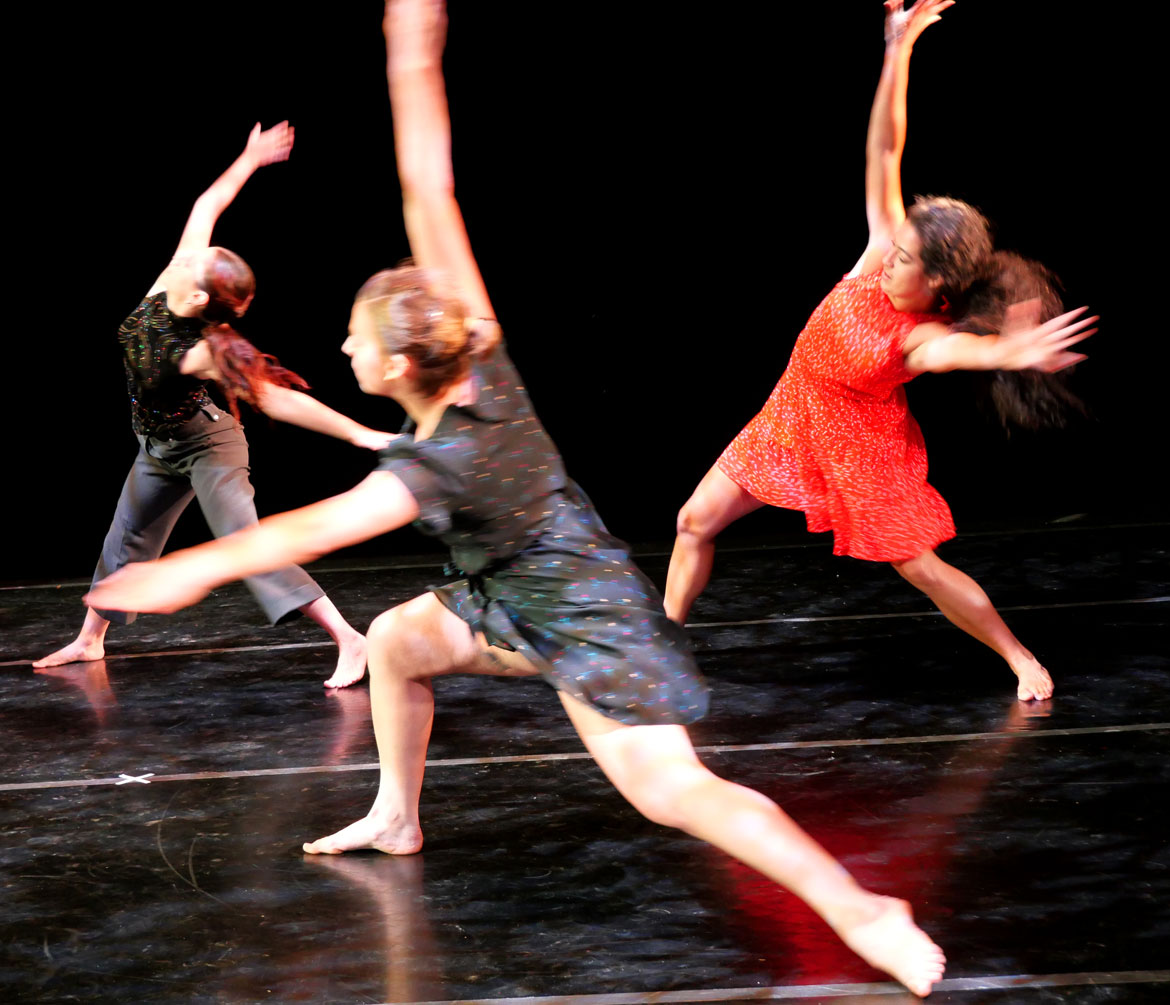 "Summer Solace" presented by Janelle Gilchrist Dance Troupe at Cambridge's Foundry, July 11, 2026. (©Greg Cook photo)