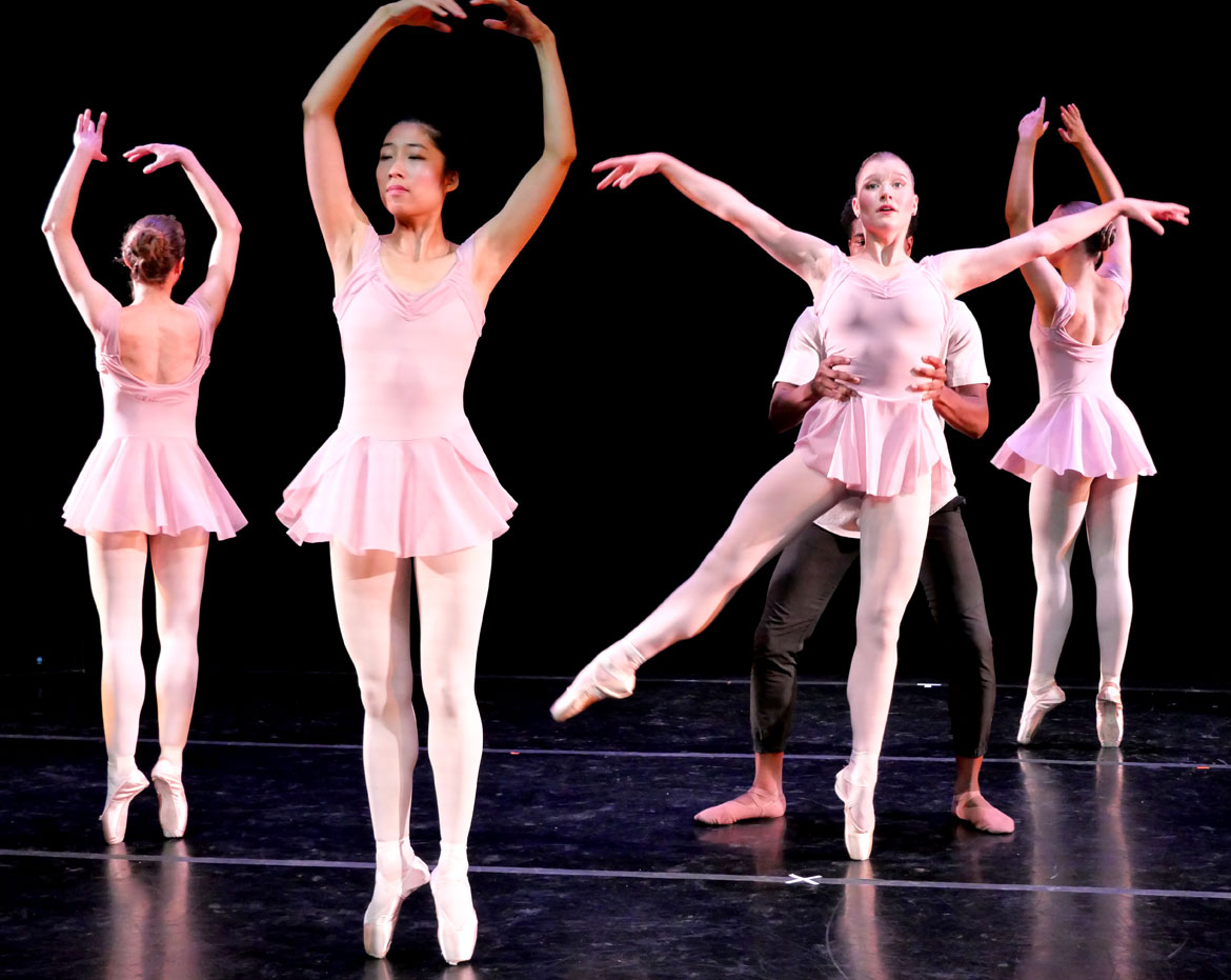 "Summer Solace" presented by Janelle Gilchrist Dance Troupe at Cambridge's Foundry, July 11, 2026. (©Greg Cook photo)