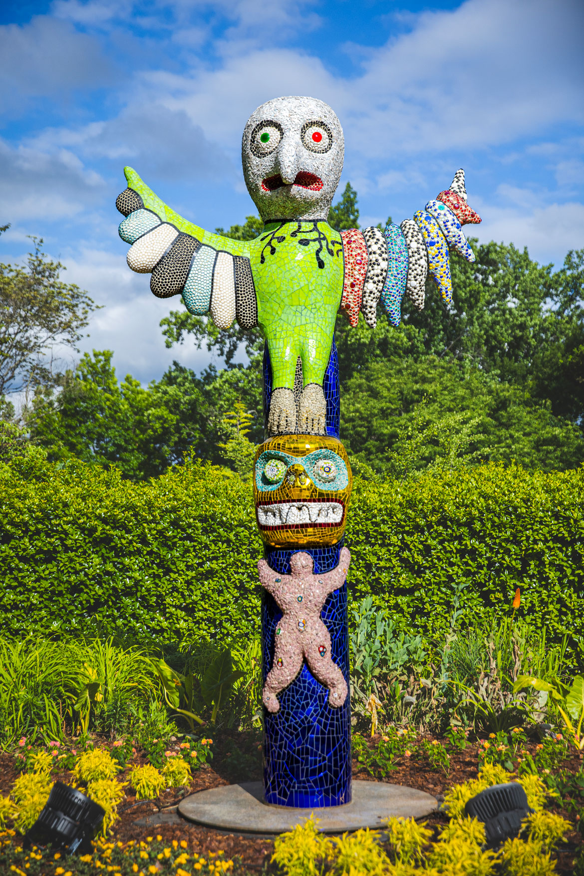 Niki de Saint Phalle. "Cat Head Totem," 2000. Installed at the Atlanta Botanical Garden, 2026 © 2026 Niki Charitable Art Foundation, All rights reserved. (Courtesy Atlanta Botanical Garden)