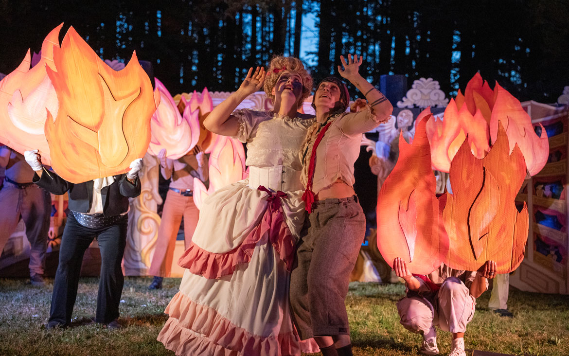 String and Shadow Puppet Theater's "Night At The Grand Opera," summer 2026. (Jo Arlow photo)