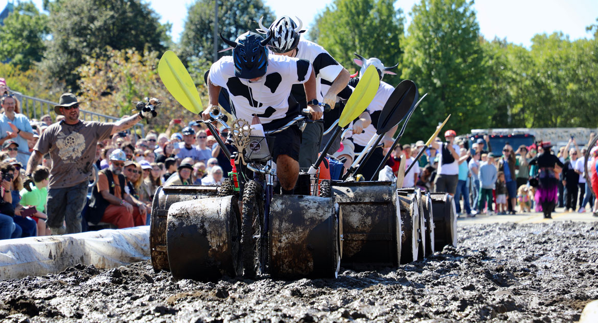 2025 Lowell Kinetic Sculpture Race: "Stampede" takes on the Maddening Mud Pit. (Jen Myers photo)
