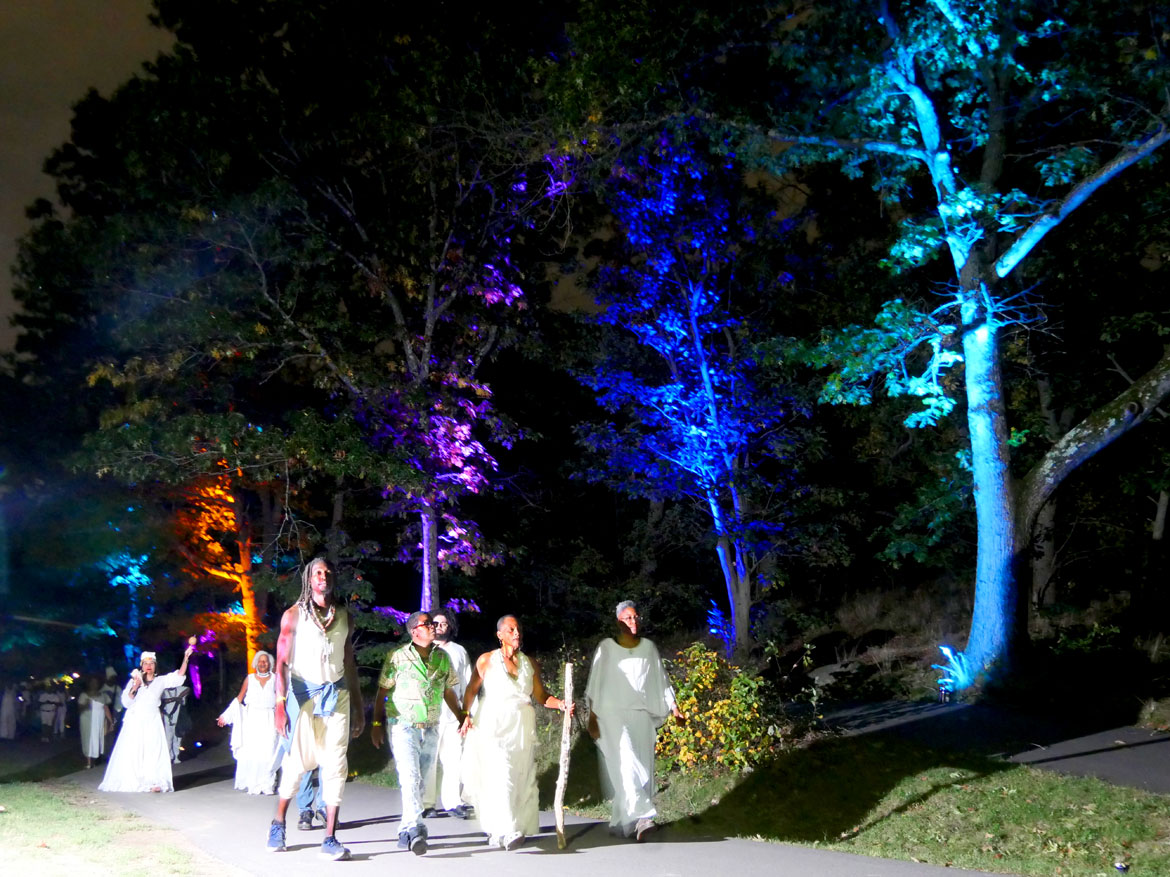 Opening processional of Ife Franklin's "Cabin in the Sky" at Boston's Franklin Park, Oct. 2, 2026. (©Greg Cook photo)